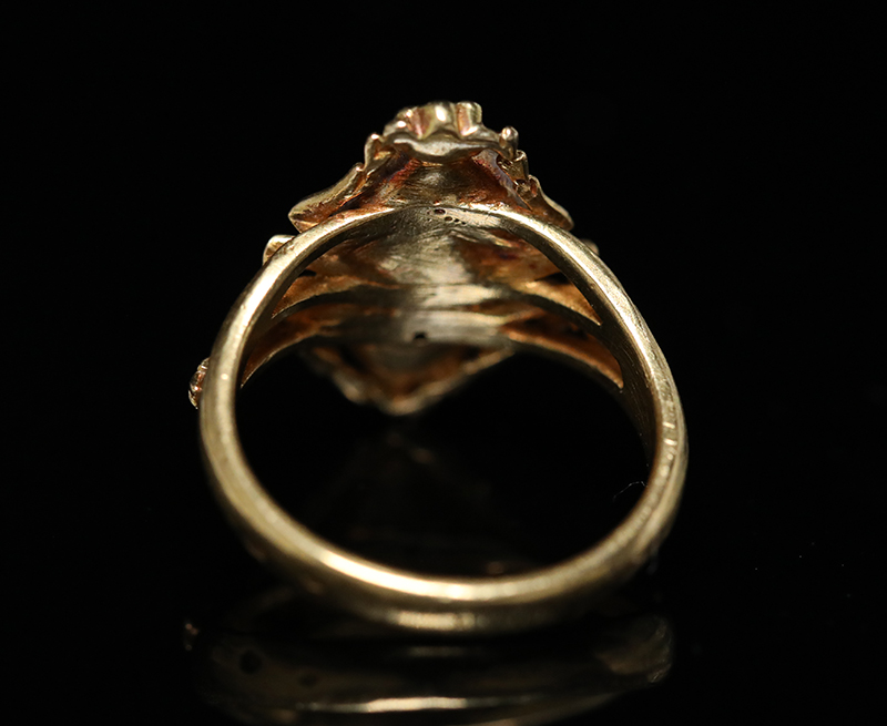ブラックオパールとWゴールドの金細工が美しいアンティークリング☆ 限定10個/再販】MINAMO - Opal -「Cosmo」ダイヤモンド 取り巻き